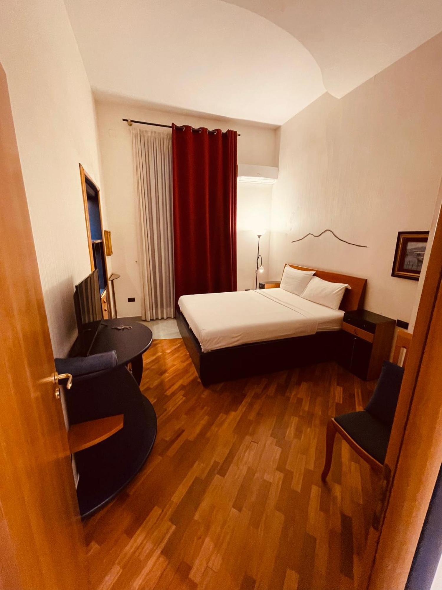 נאפולי Nova Rooms מראה חיצוני תמונה